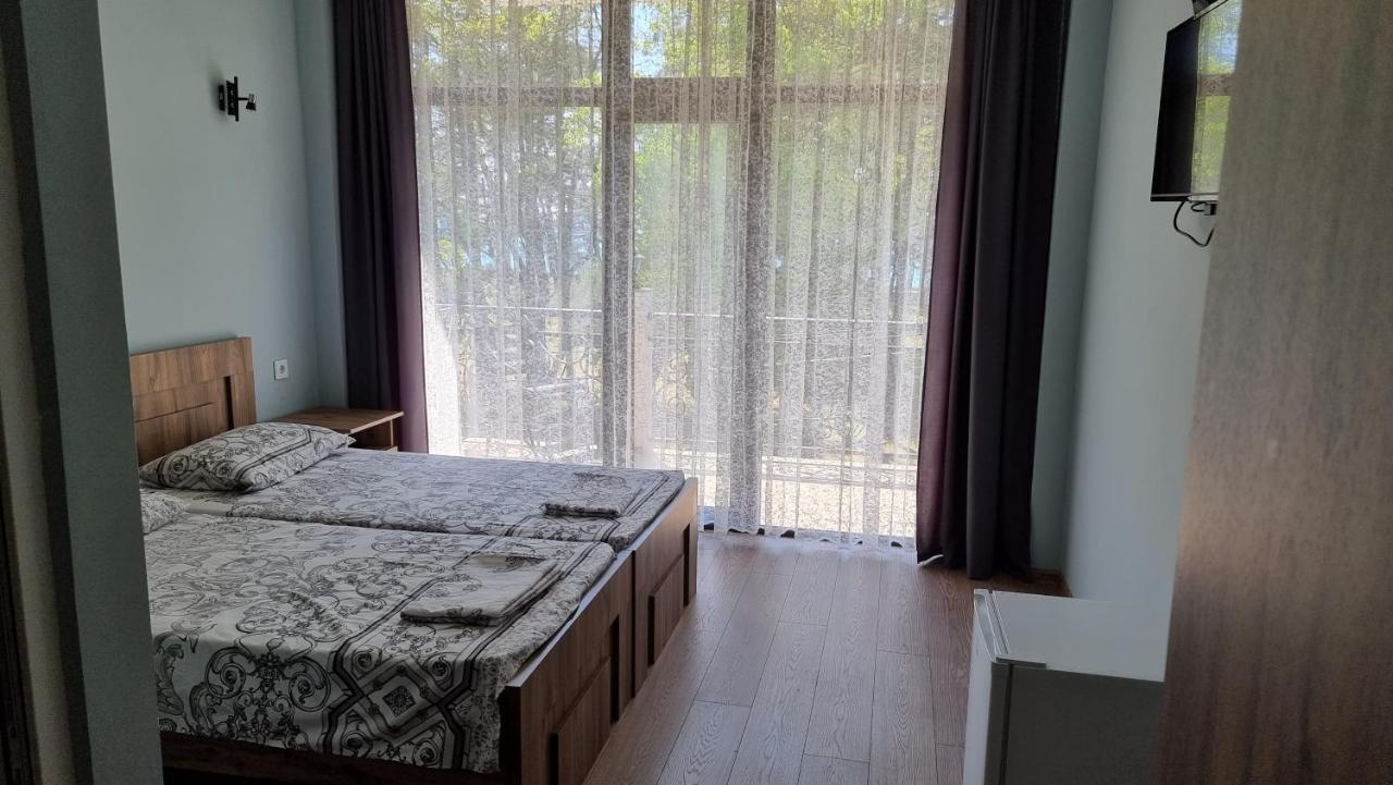 French Hotel Kobuleti Kültér fotó