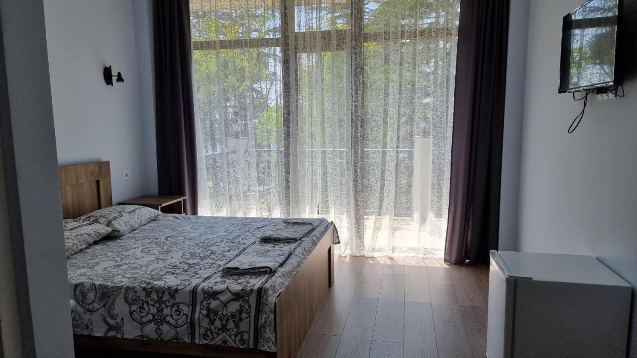 French Hotel Kobuleti Kültér fotó